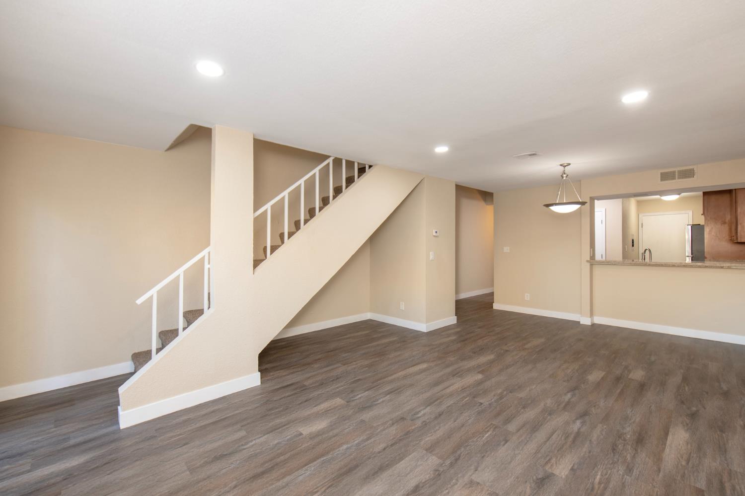 7166 N Fruit Ave #161, Fresno, CA 93711