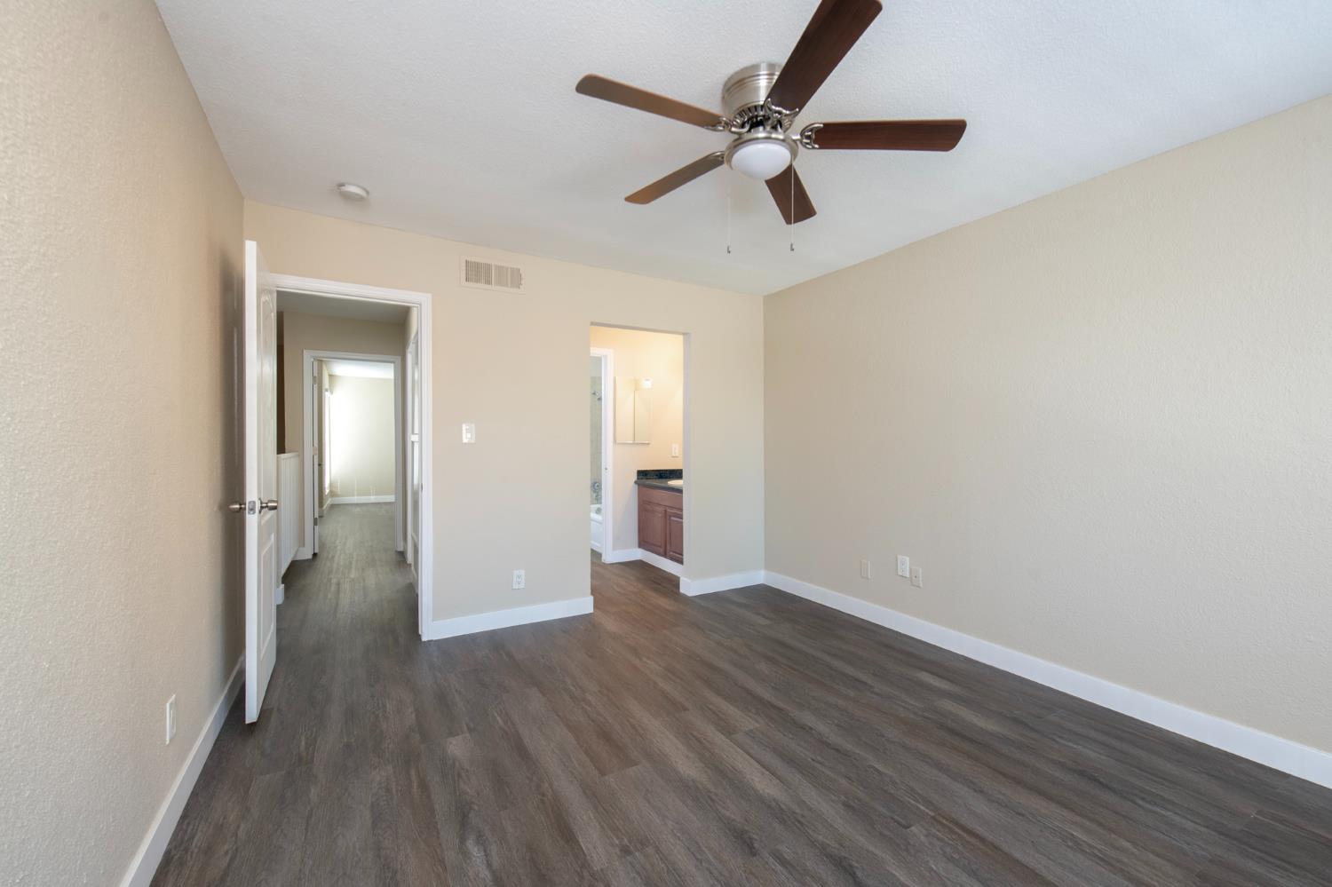 7166 N Fruit Ave #161, Fresno, CA 93711