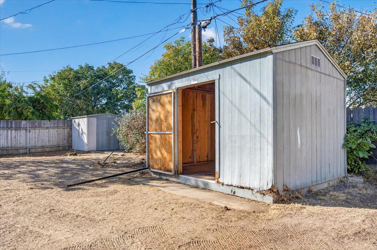 3130 W Swift Ave, Fresno, CA 93722