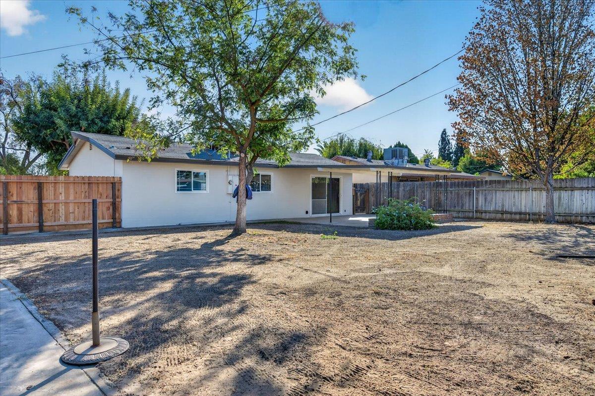 3130 W Swift Ave, Fresno, CA 93722