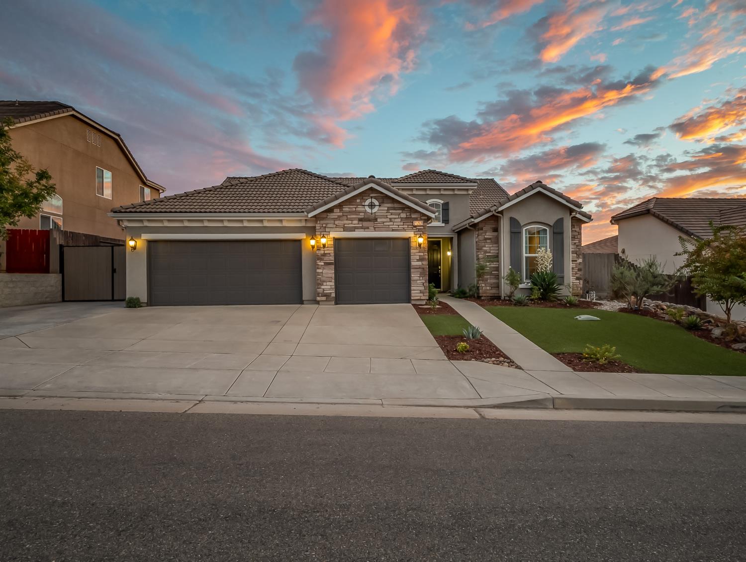 21262 Lago Bello Ln, Friant, CA 93626