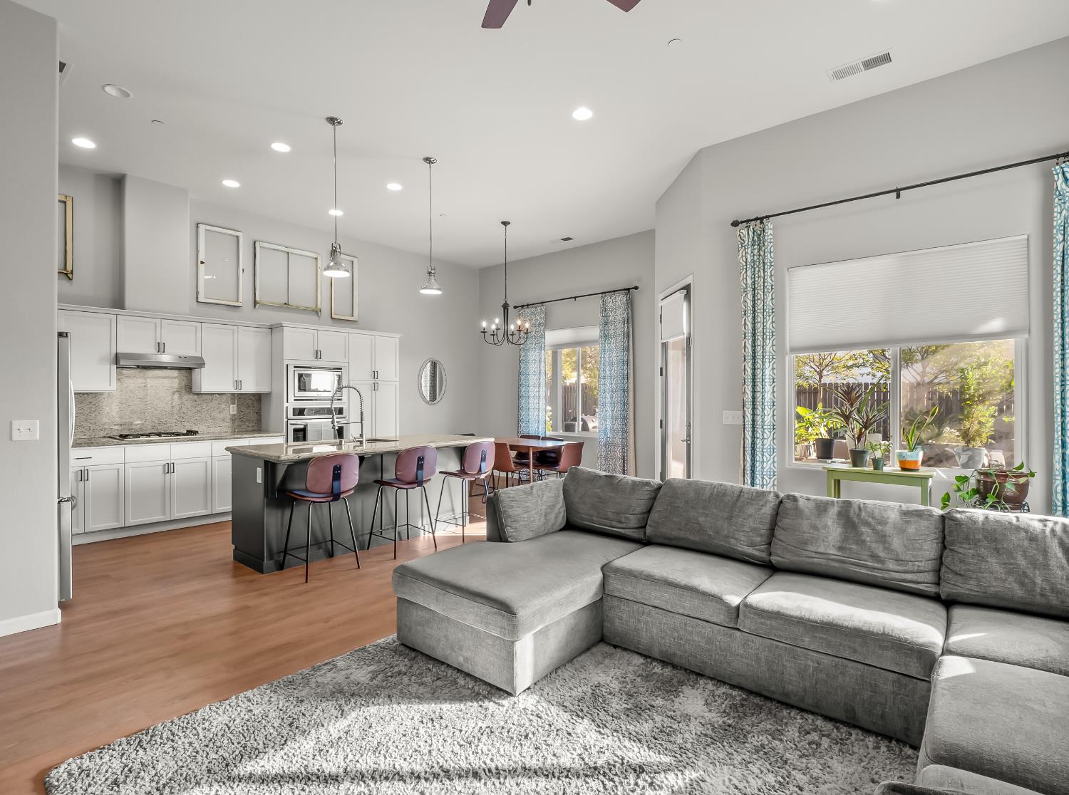 21262 Lago Bello Ln, Friant, CA 93626
