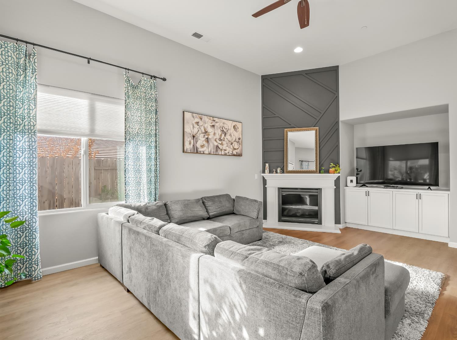 21262 Lago Bello Ln, Friant, CA 93626
