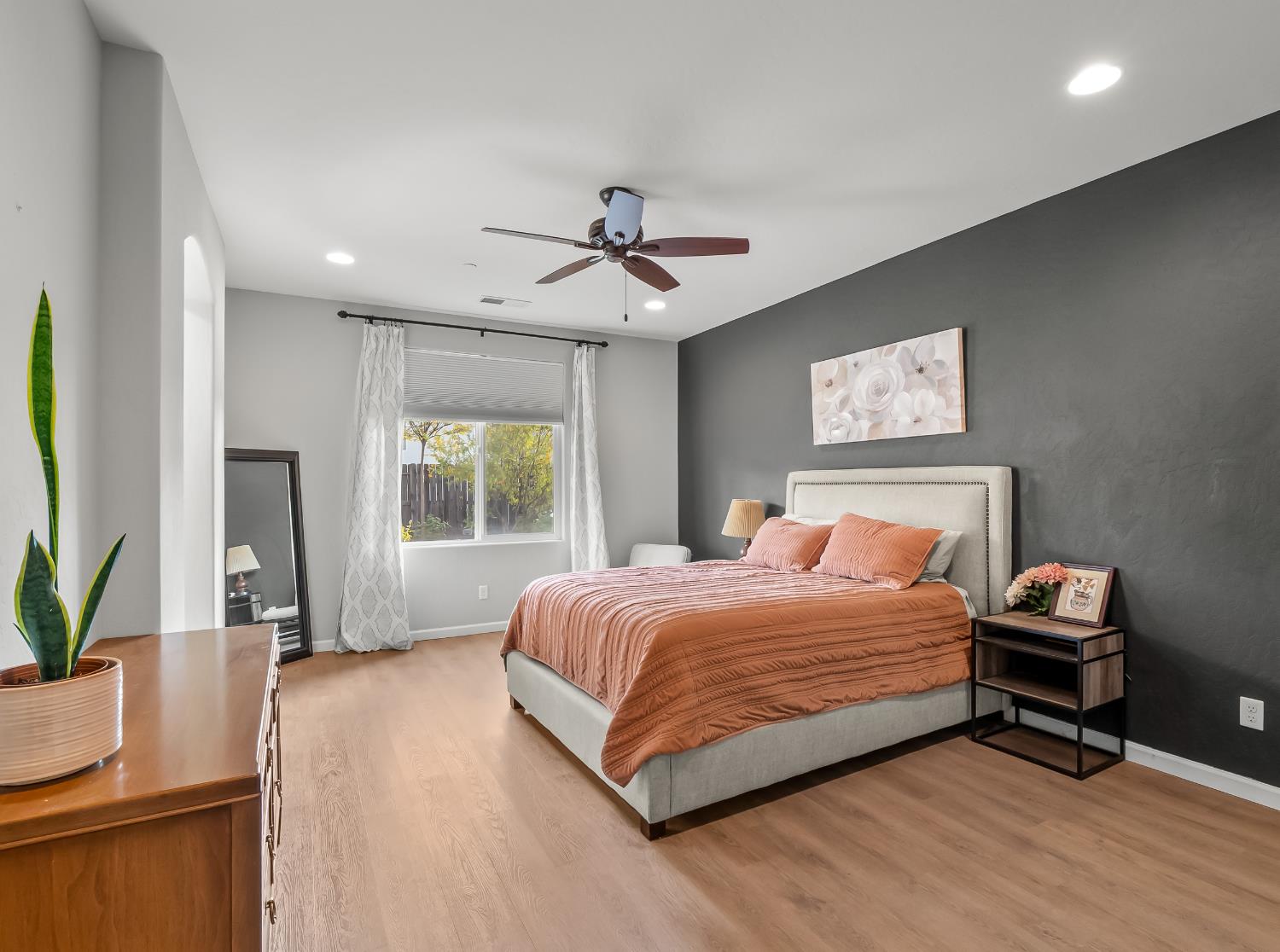21262 Lago Bello Ln, Friant, CA 93626