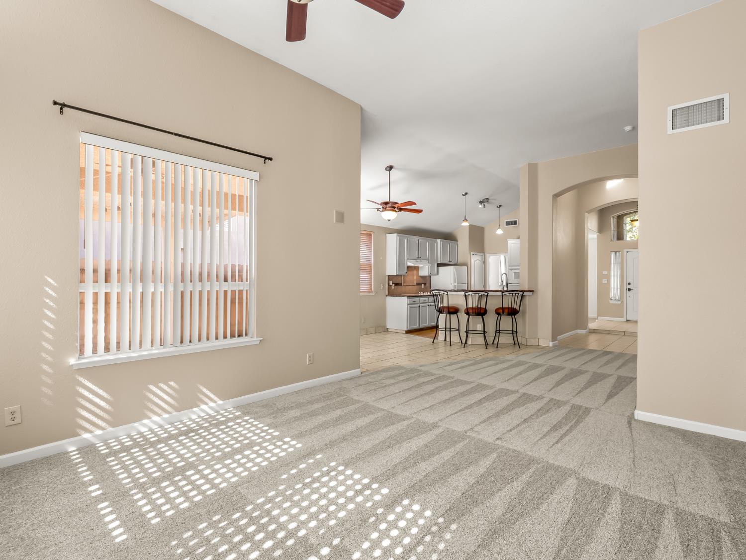 6229 W Alluvial Ave, Fresno, CA 93722