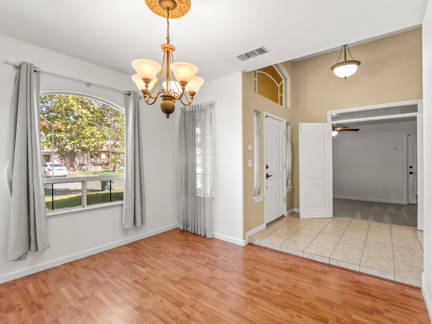 6229 W Alluvial Ave, Fresno, CA 93722