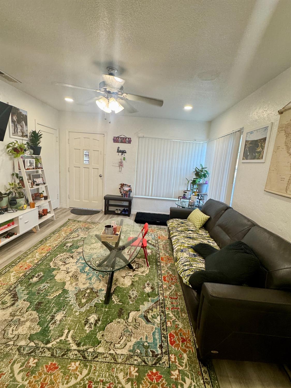 4774 E Hammond Ave, Fresno, CA 93703