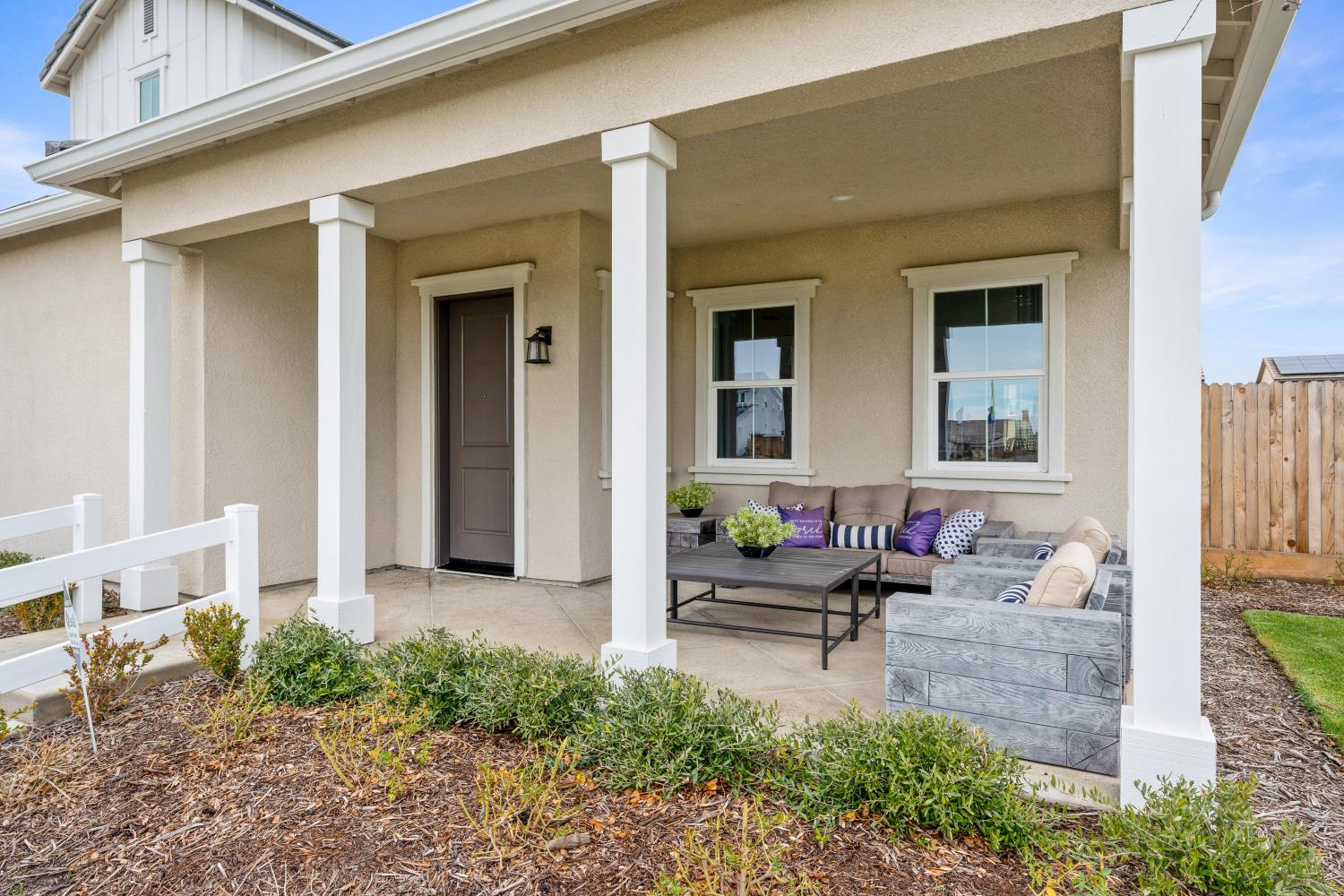 974 Dana Ln W, Madera, CA 93636