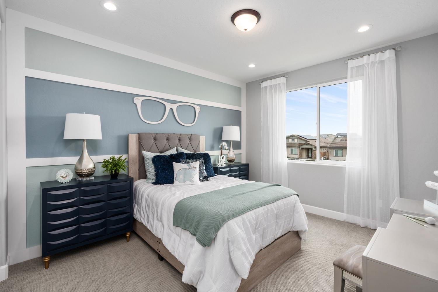 974 Dana Ln W, Madera, CA 93636