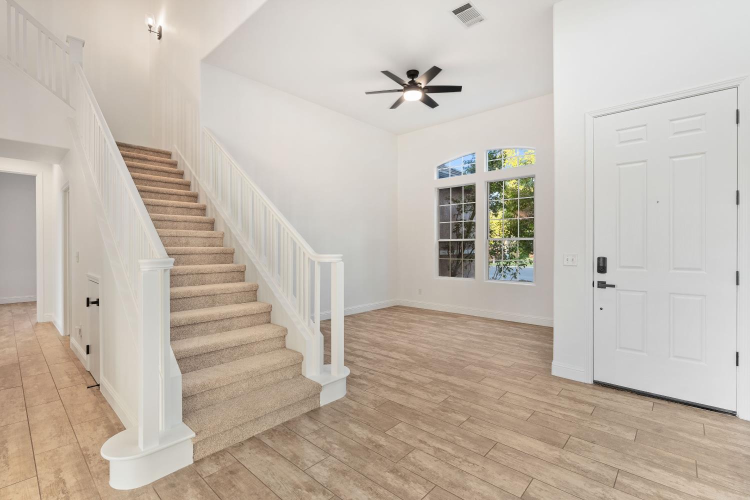 10873 E Clearwater Way, Clovis, CA 93619