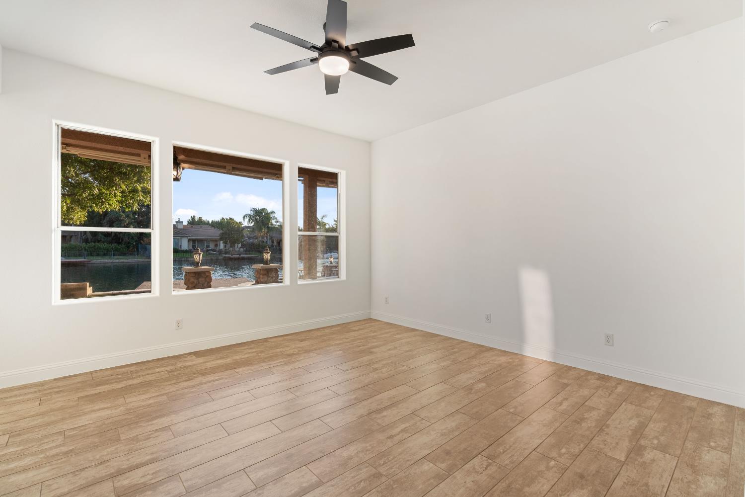 10873 E Clearwater Way, Clovis, CA 93619