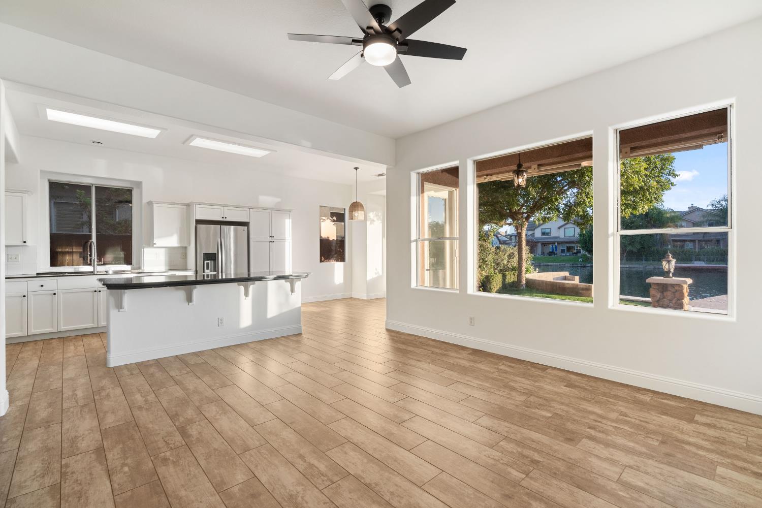 10873 E Clearwater Way, Clovis, CA 93619