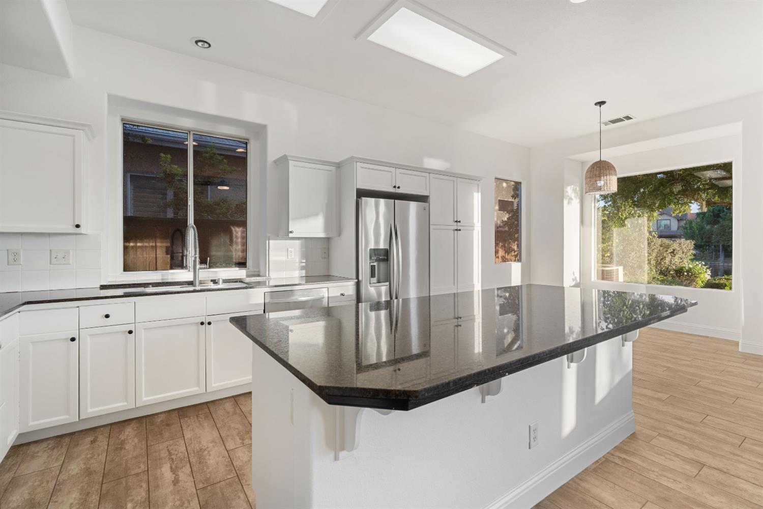 10873 E Clearwater Way, Clovis, CA 93619