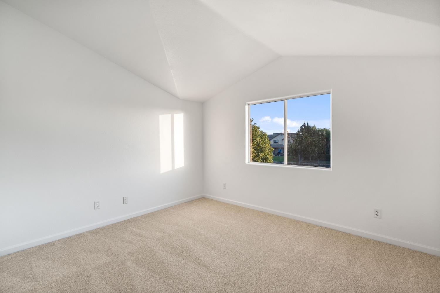 10873 E Clearwater Way, Clovis, CA 93619
