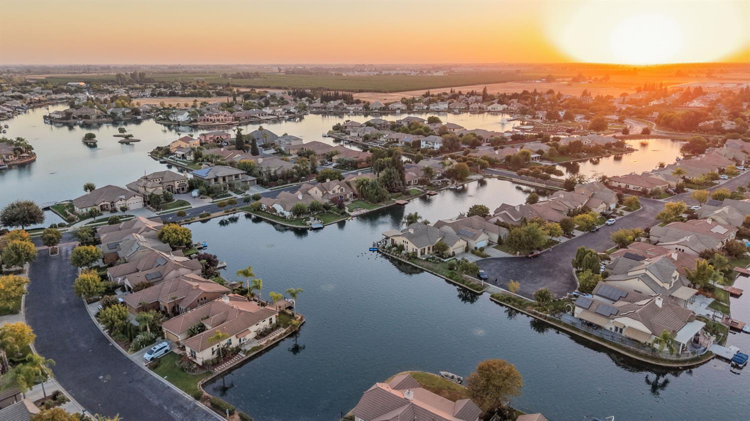 10873 E Clearwater Way, Clovis, CA 93619