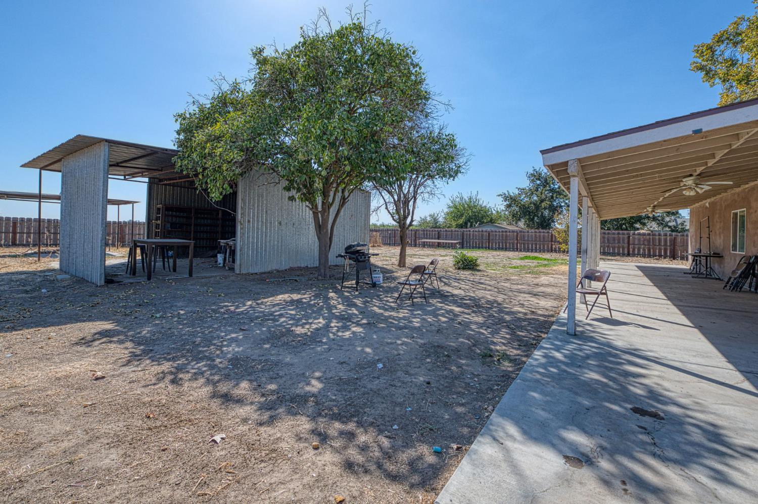3555 W Nielsen Ave, Fresno, CA 93706