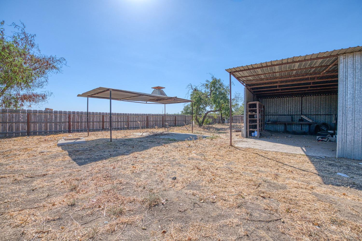3555 W Nielsen Ave, Fresno, CA 93706