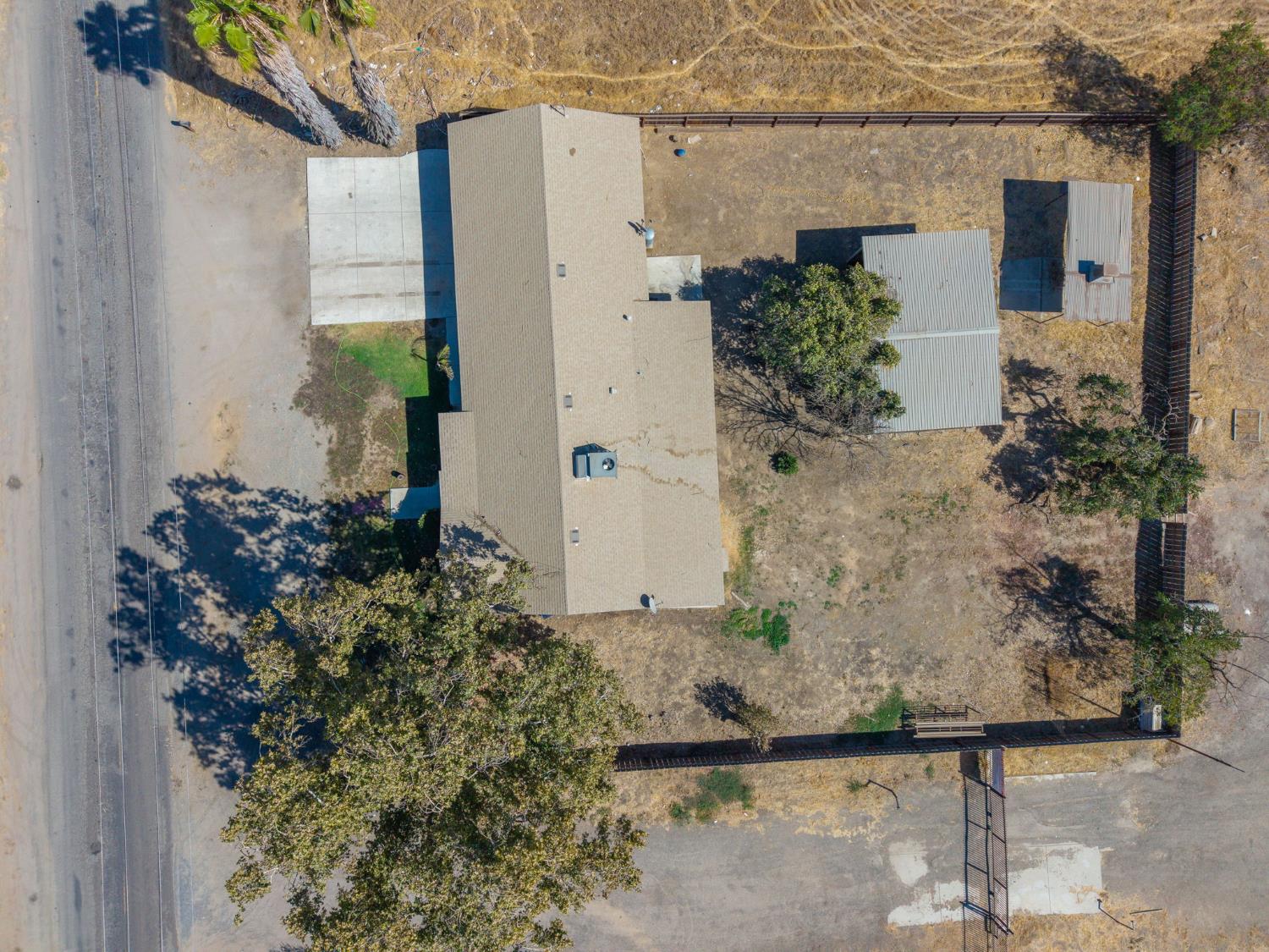 3555 W Nielsen Ave, Fresno, CA 93706