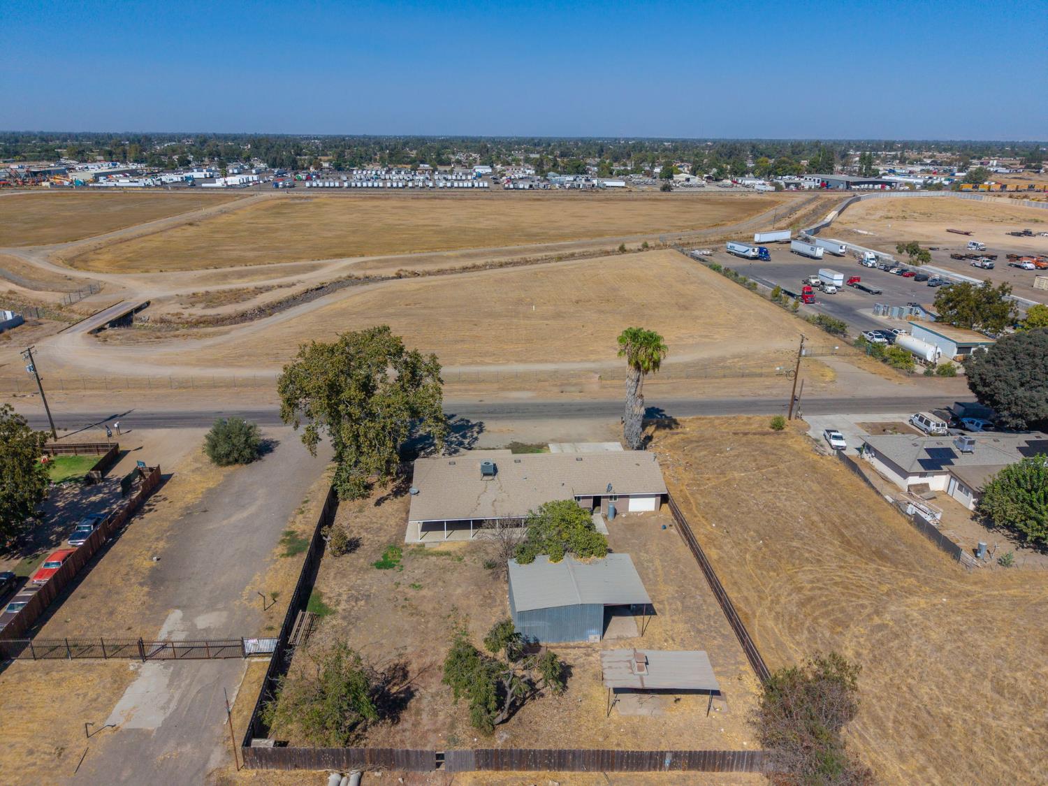 3555 W Nielsen Ave, Fresno, CA 93706