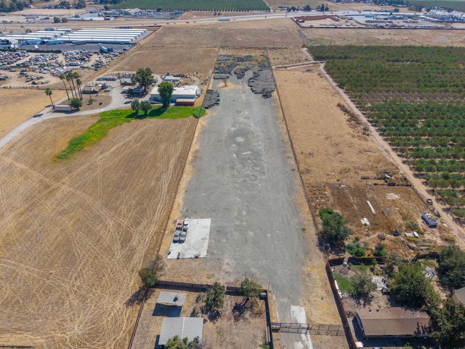 3555 W Nielsen Ave, Fresno, CA 93706