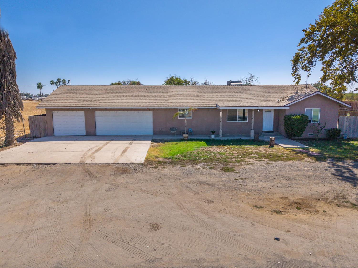 3555 W Nielsen Ave, Fresno, CA 93706