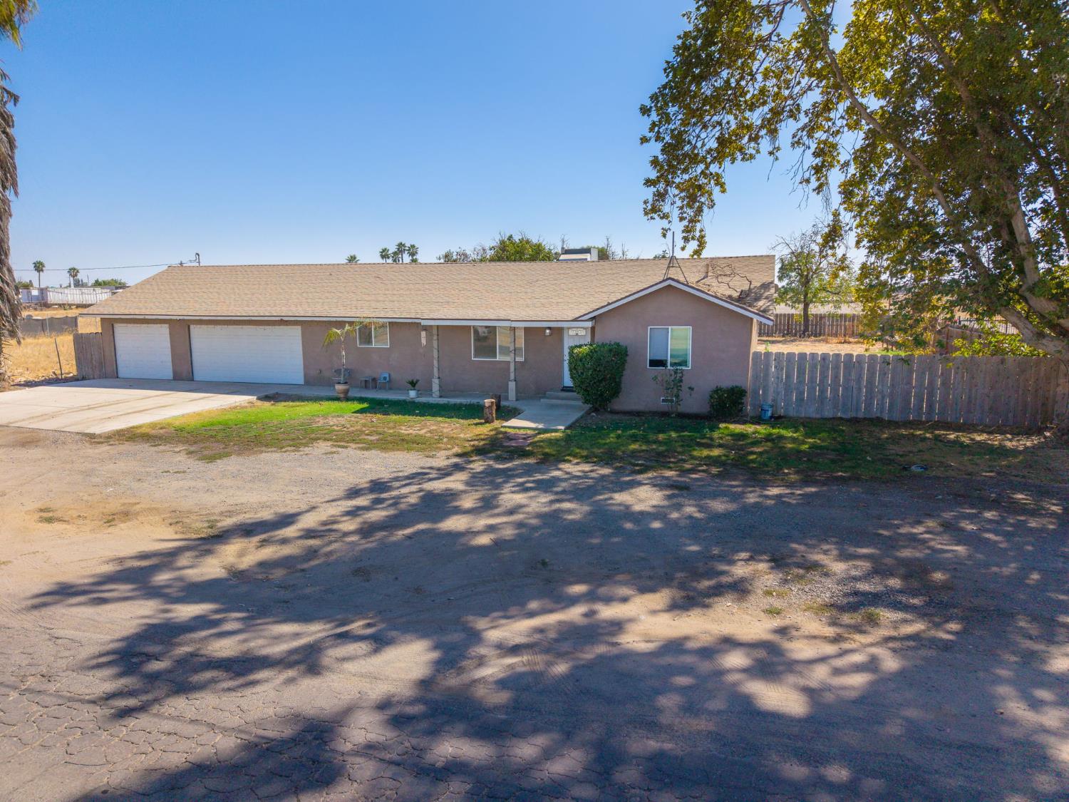 3555 W Nielsen Ave, Fresno, CA 93706