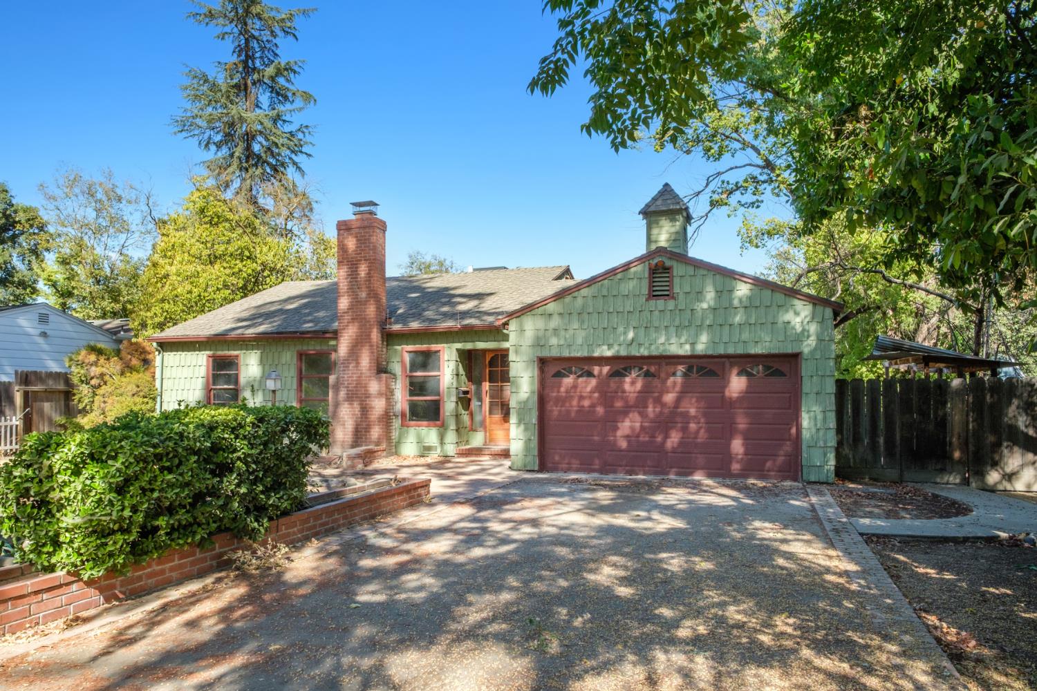 825 E Fedora Ave, Fresno, CA 93704