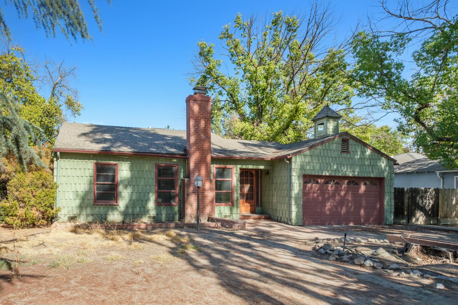 825 E Fedora Ave, Fresno, CA 93704