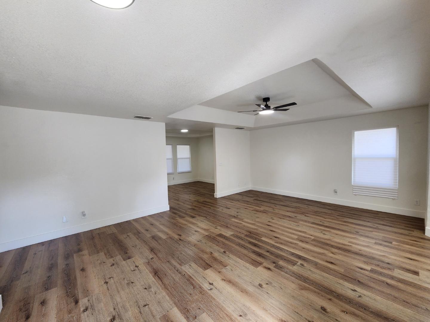 18626 Ridgedale Dr, Madera, CA 93638