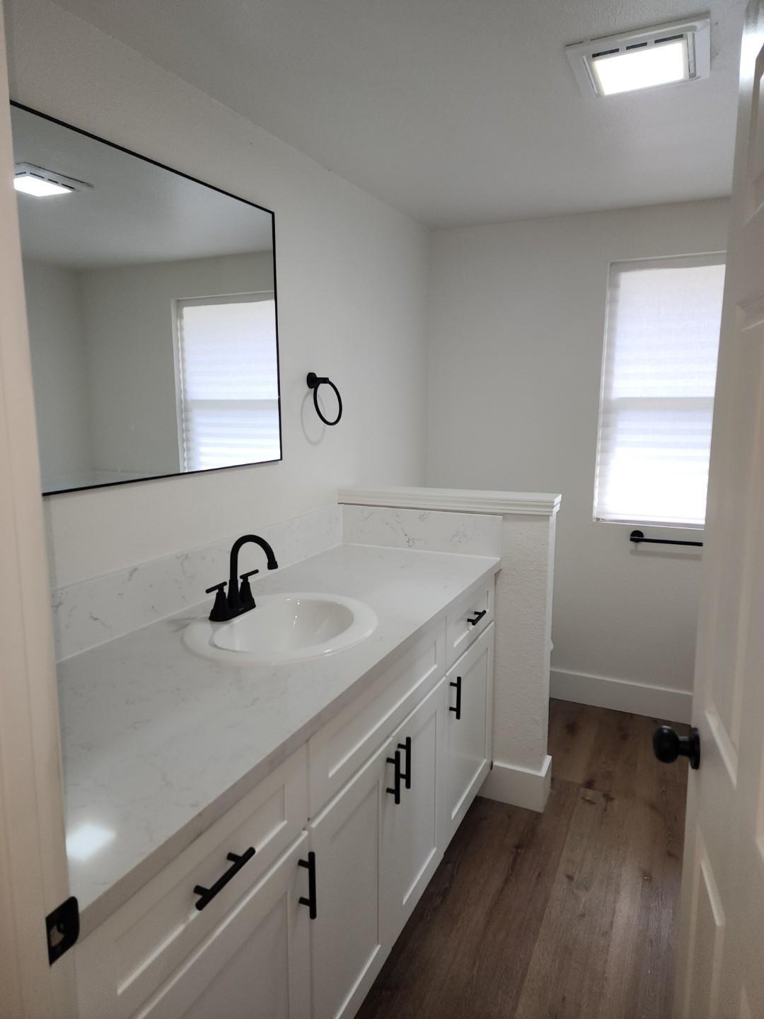 18626 Ridgedale Dr, Madera, CA 93638