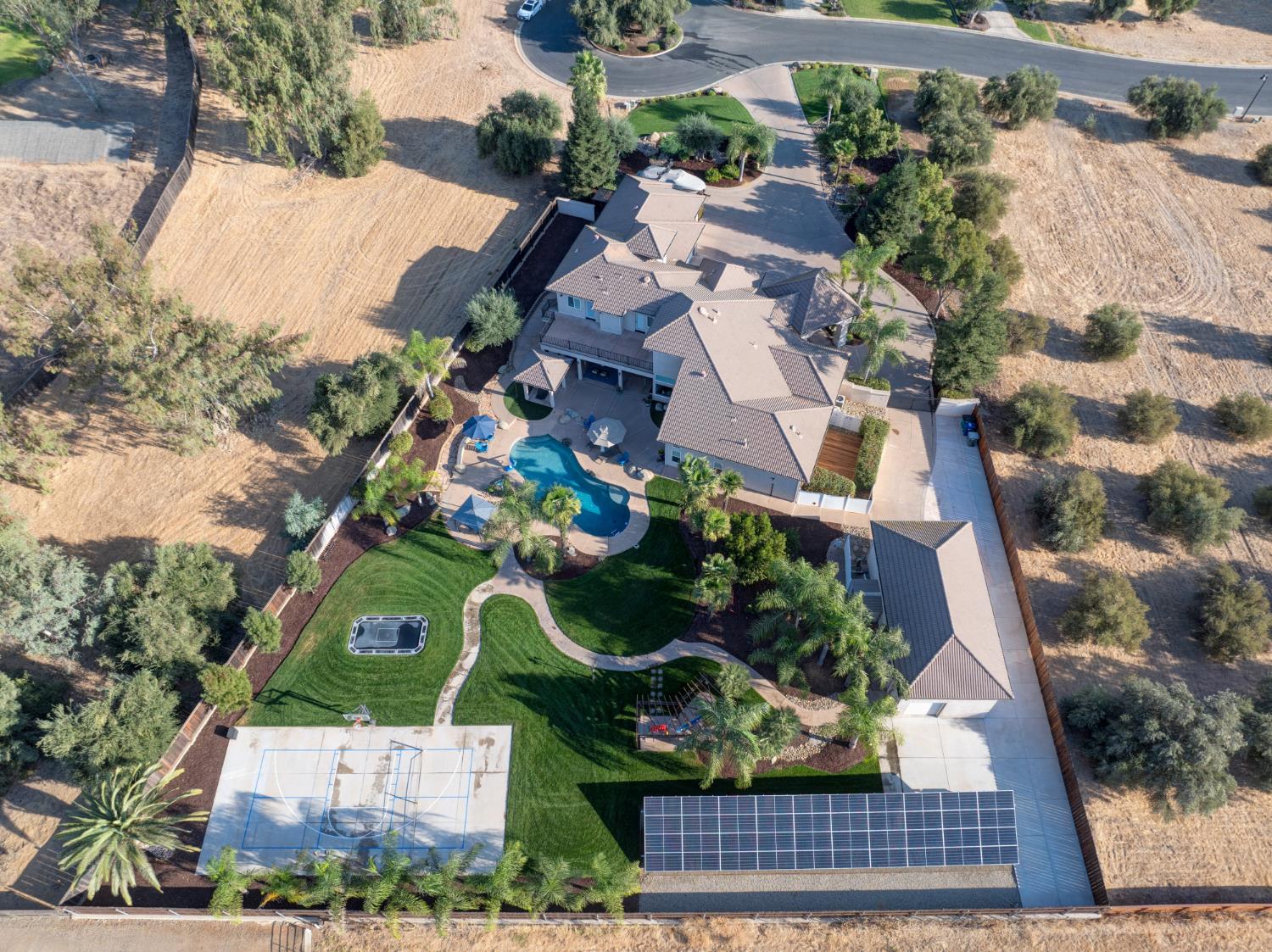 2861 Trovare Ct, Merced, CA 95340