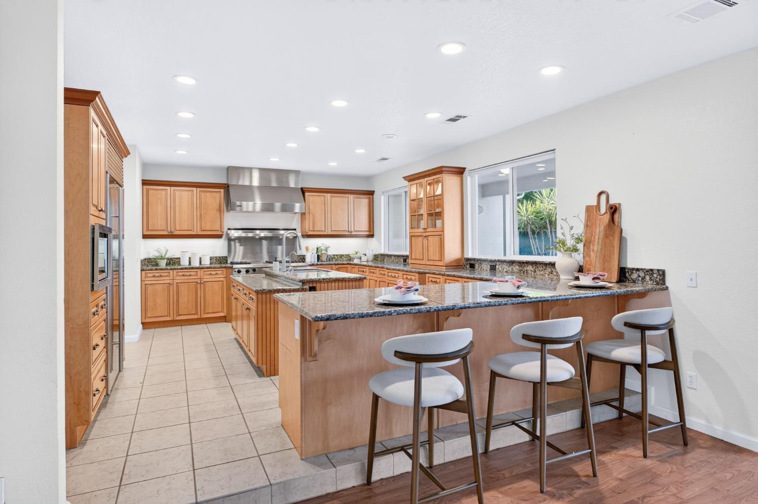 7950 E Shields Ave, Fresno, CA 93737