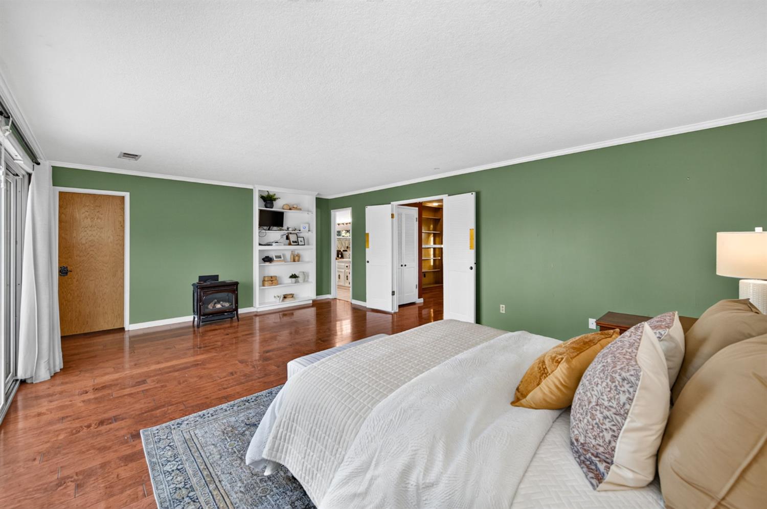 7950 E Shields Ave, Fresno, CA 93737