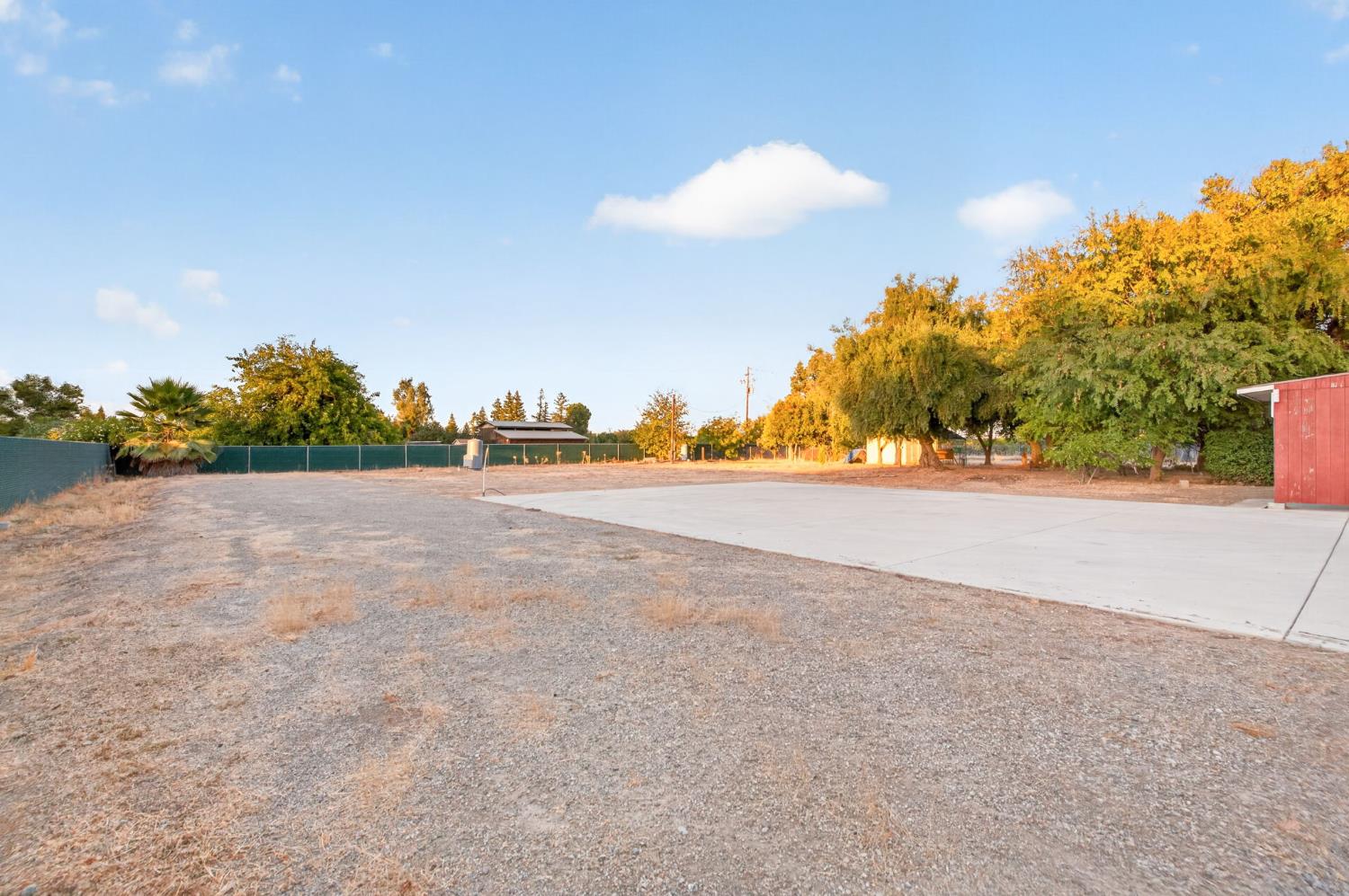 7950 E Shields Ave, Fresno, CA 93737