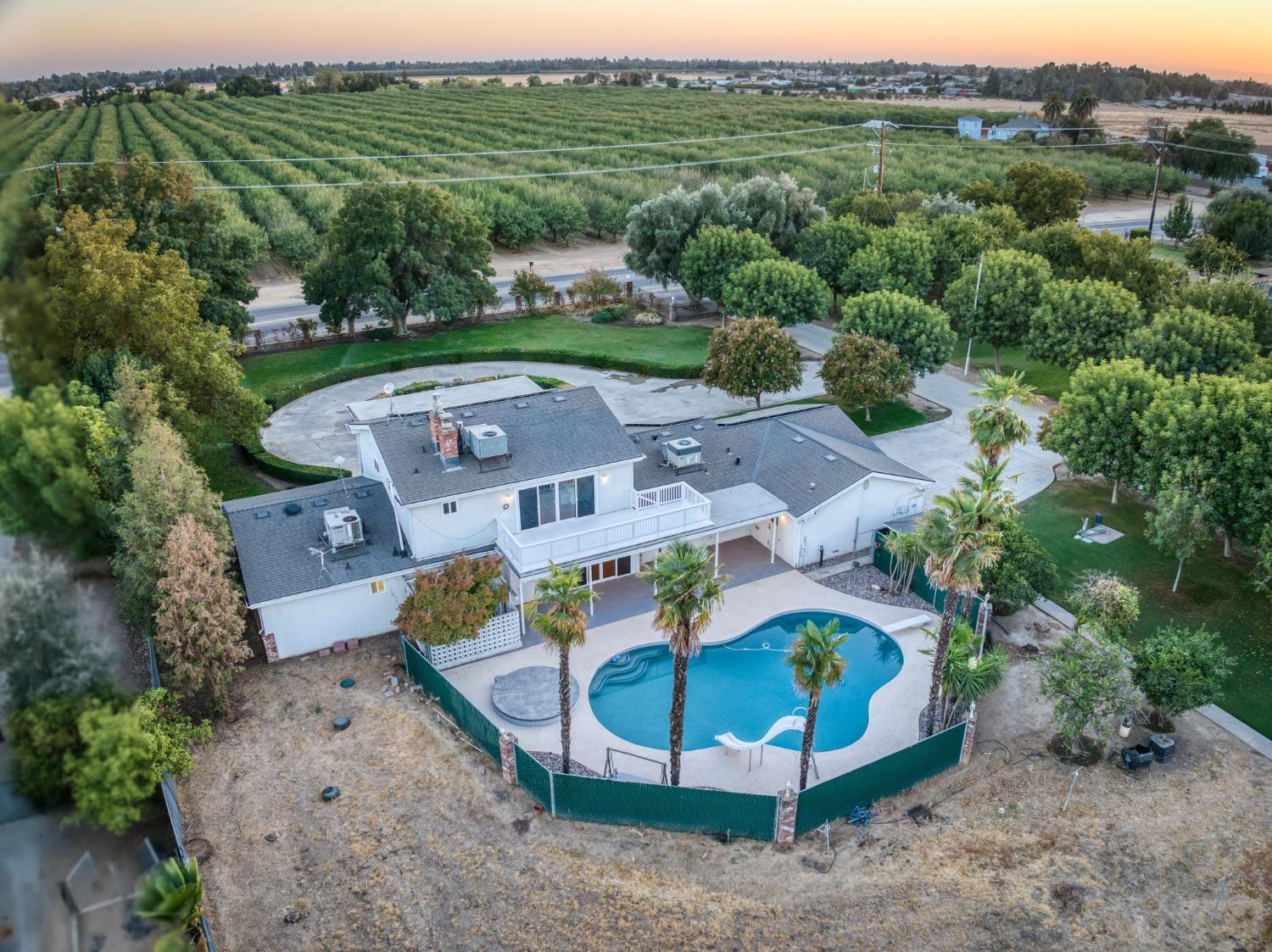 7950 E Shields Ave, Fresno, CA 93737