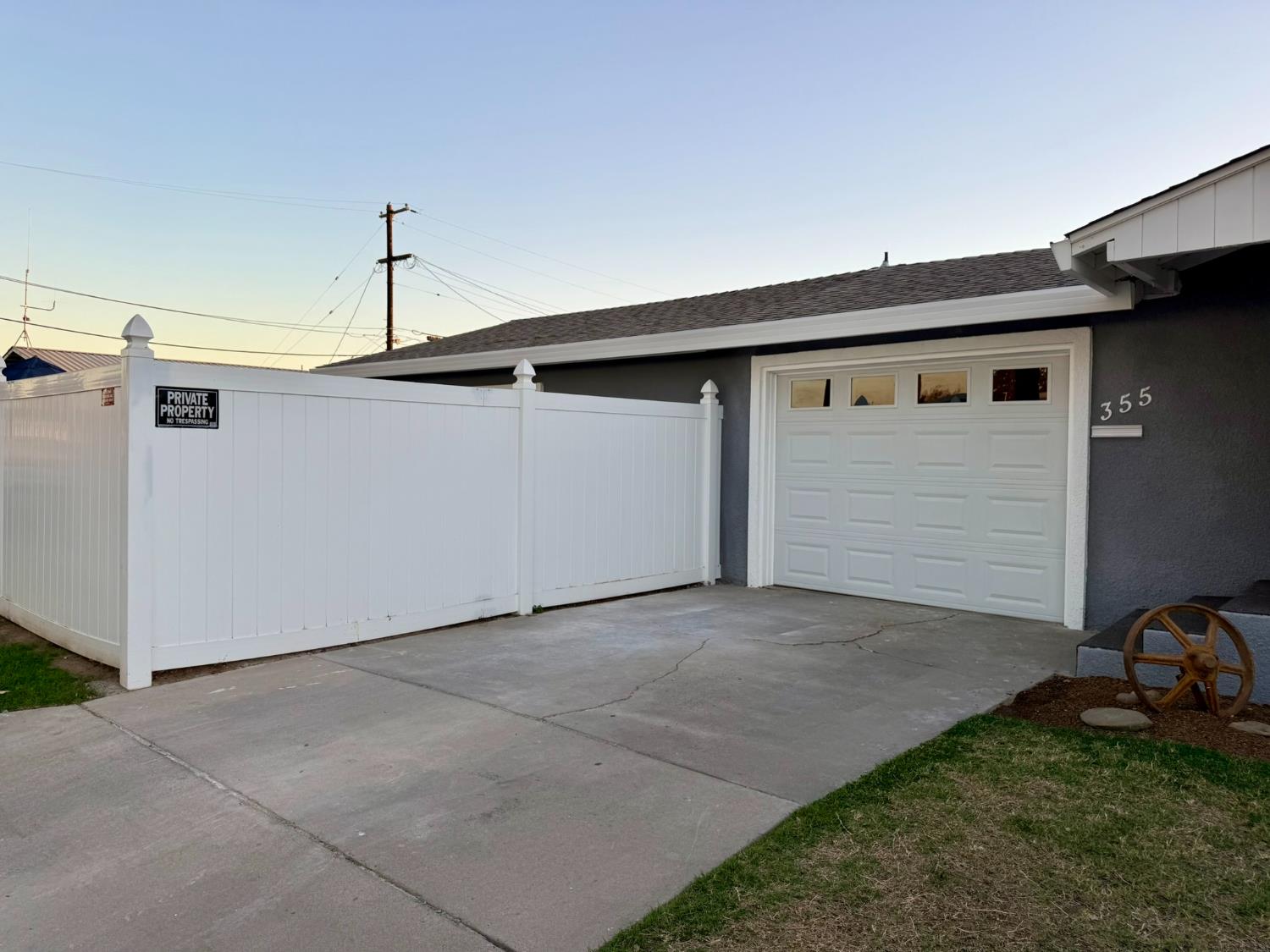 355 N 13th St, Chowchilla, CA 93610