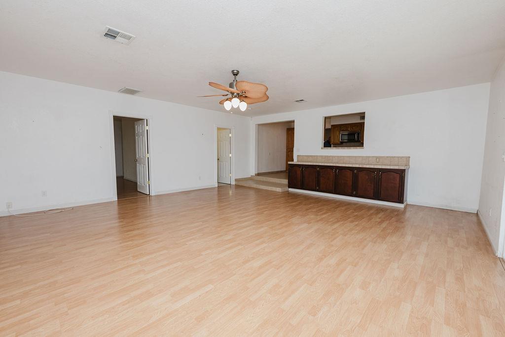 2994 E Ashlan Ave, Fresno, CA 93726