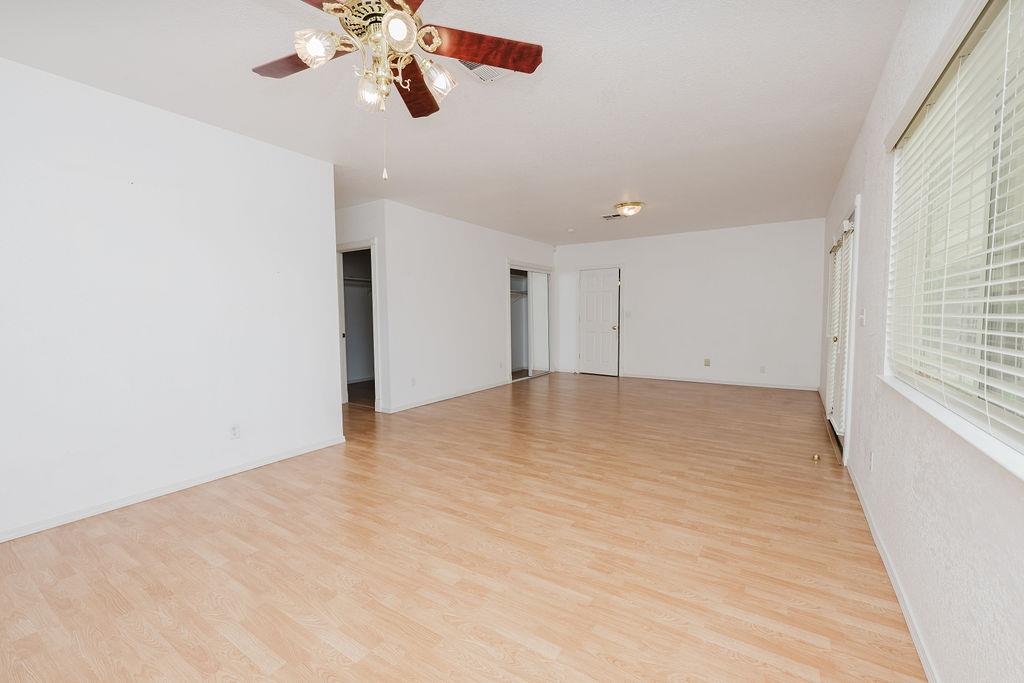 2994 E Ashlan Ave, Fresno, CA 93726