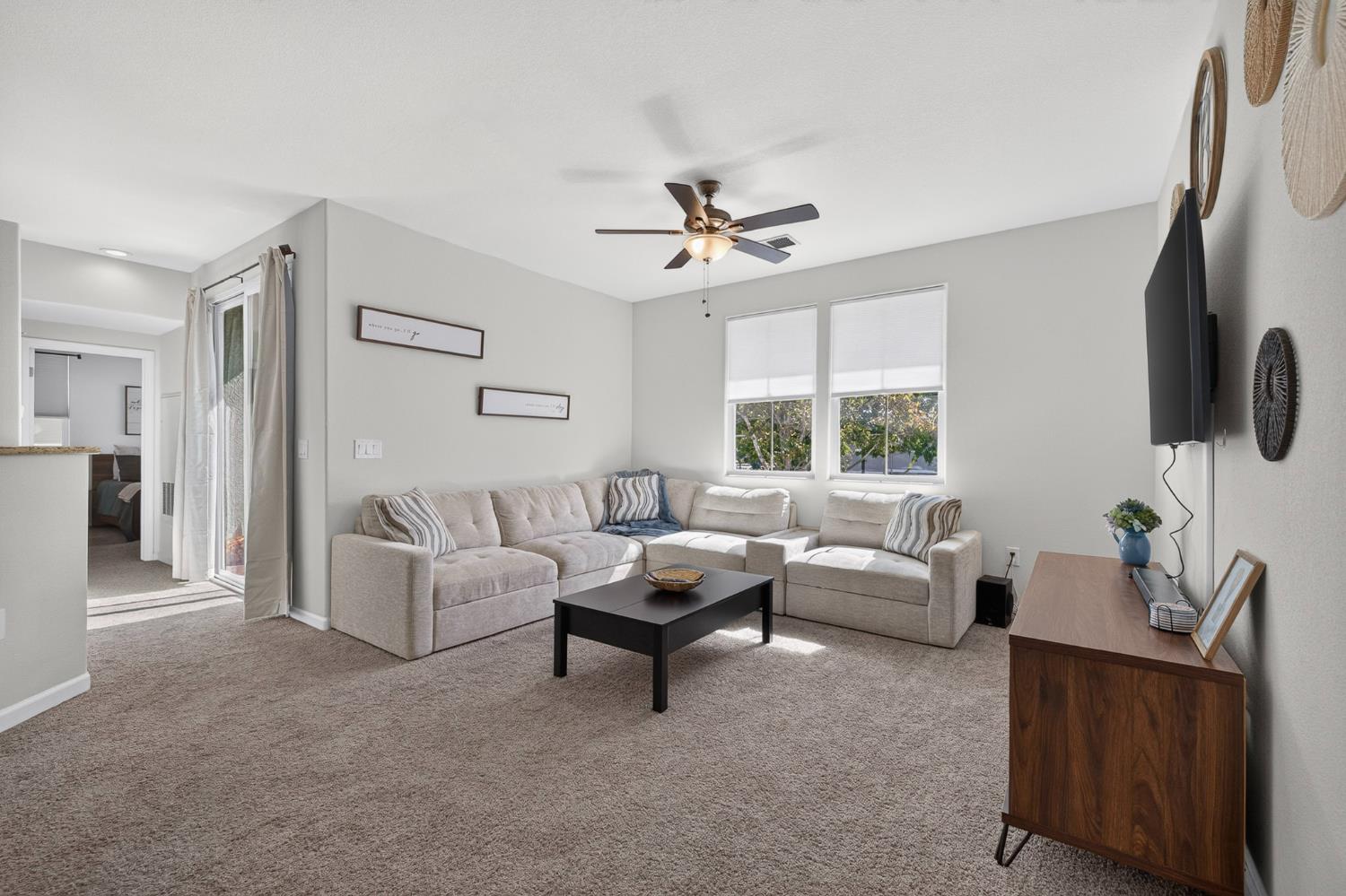 2047 Boccioni Ln, Clovis, CA 93611