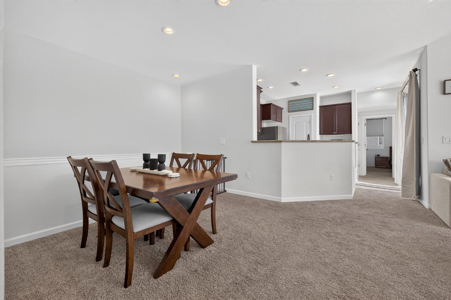 2047 Boccioni Ln, Clovis, CA 93611