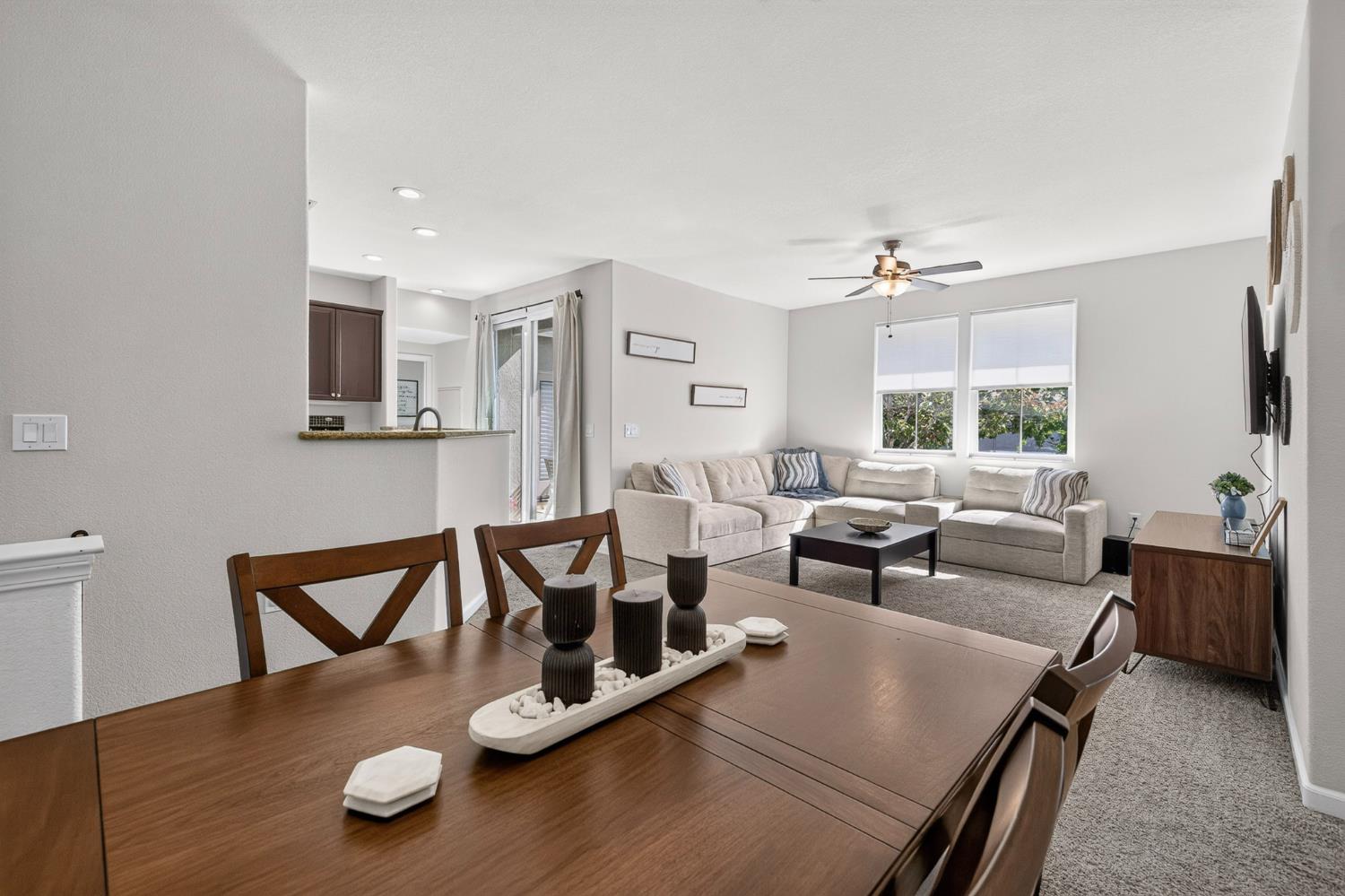 2047 Boccioni Ln, Clovis, CA 93611