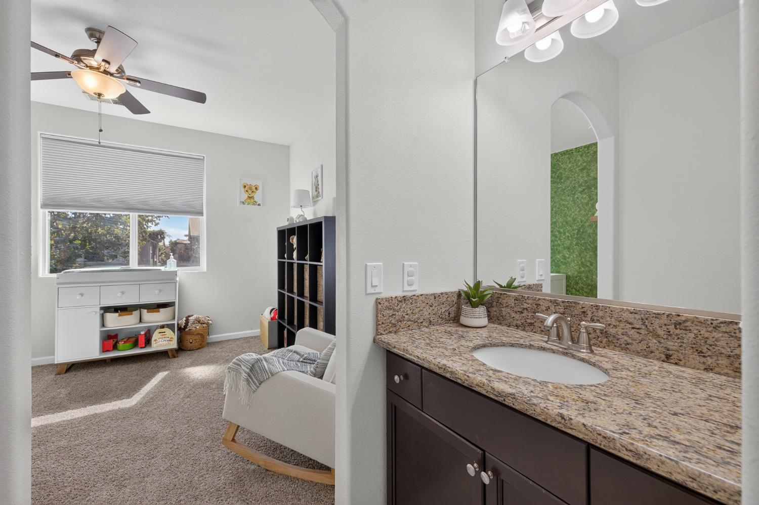 2047 Boccioni Ln, Clovis, CA 93611