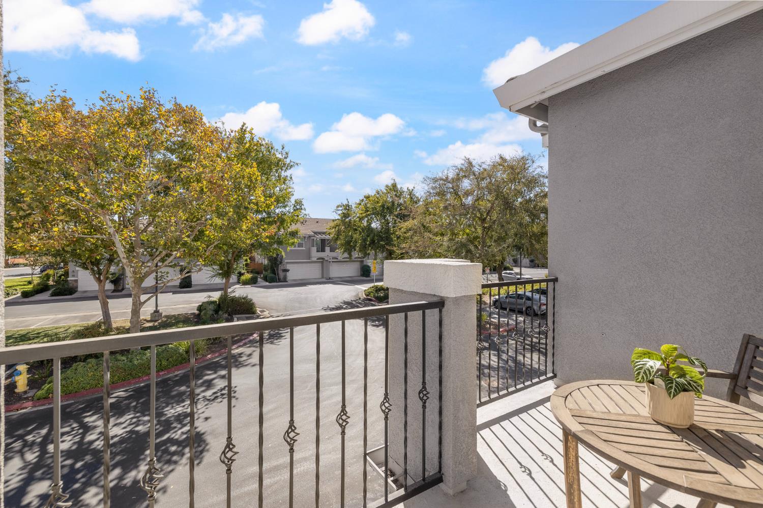 2047 Boccioni Ln, Clovis, CA 93611