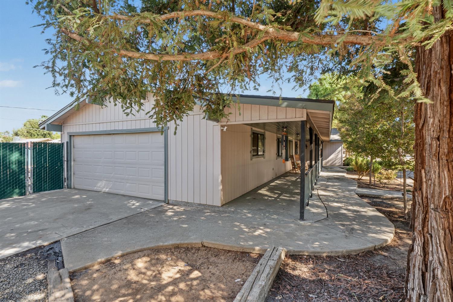 36223 Blossom Ave, Madera, CA 93636