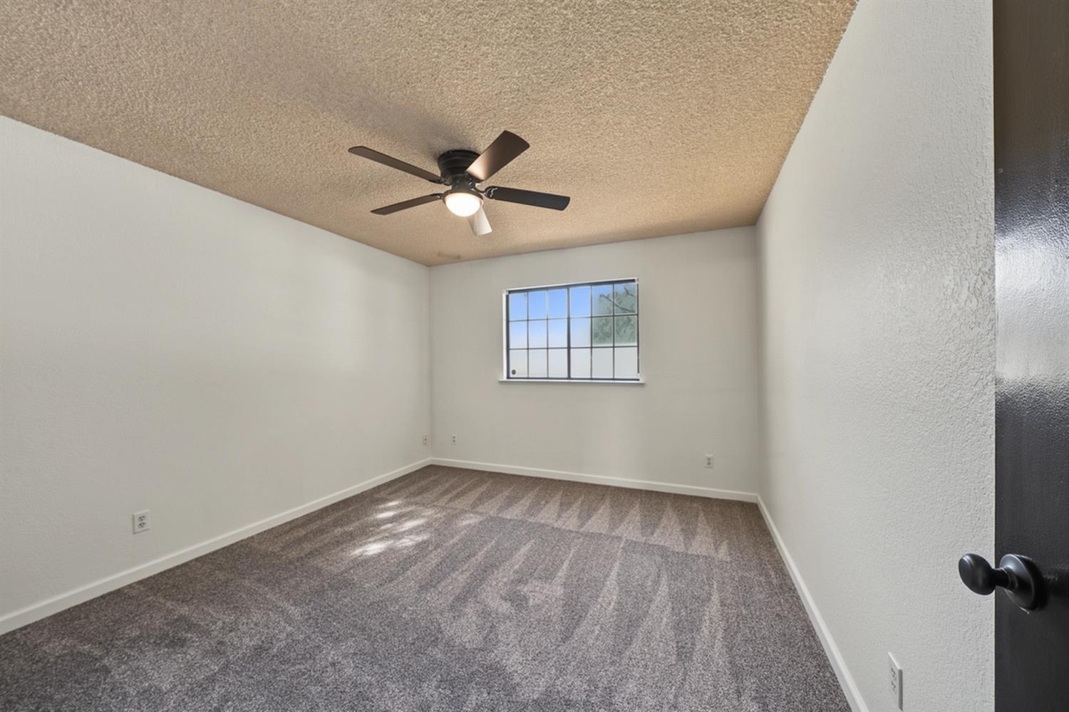 36223 Blossom Ave, Madera, CA 93636