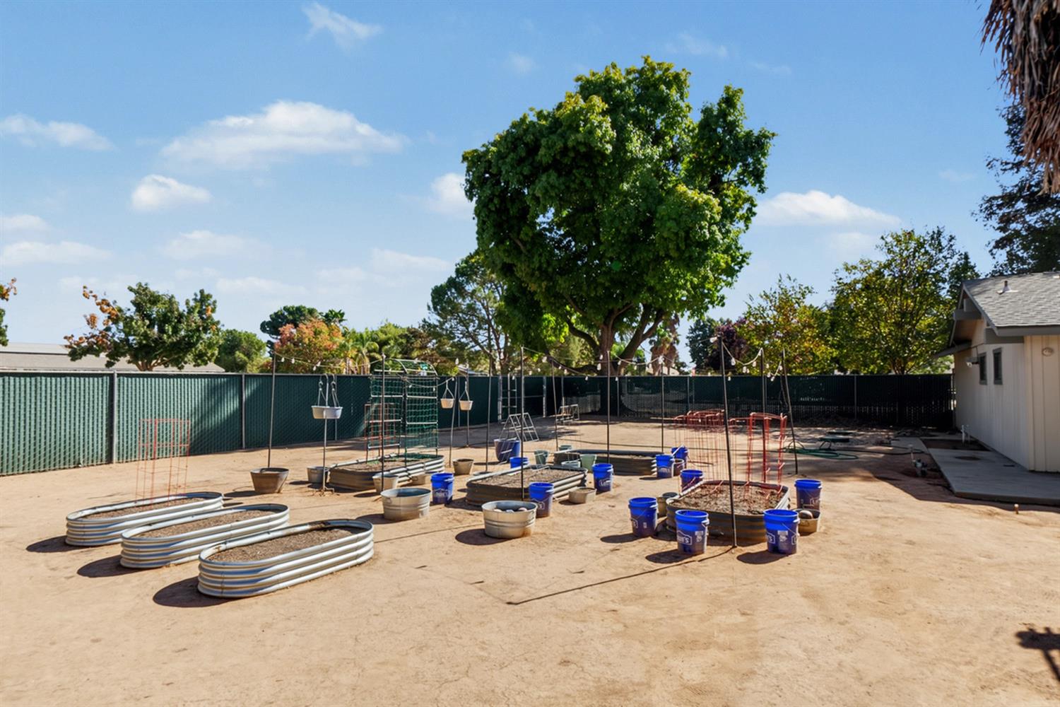 36223 Blossom Ave, Madera, CA 93636