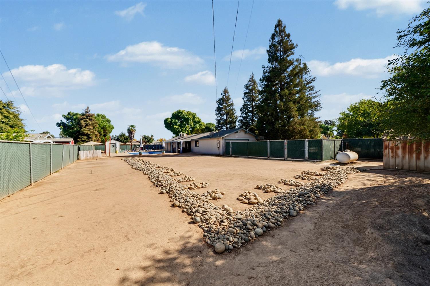 36223 Blossom Ave, Madera, CA 93636