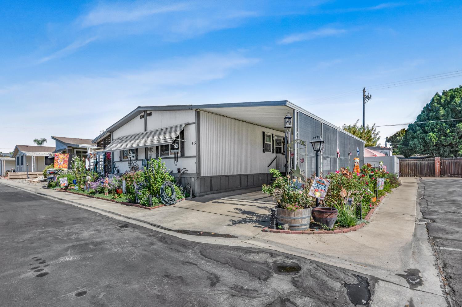 1551 6Th Avenue Dr #145, Kingsburg, CA 93631