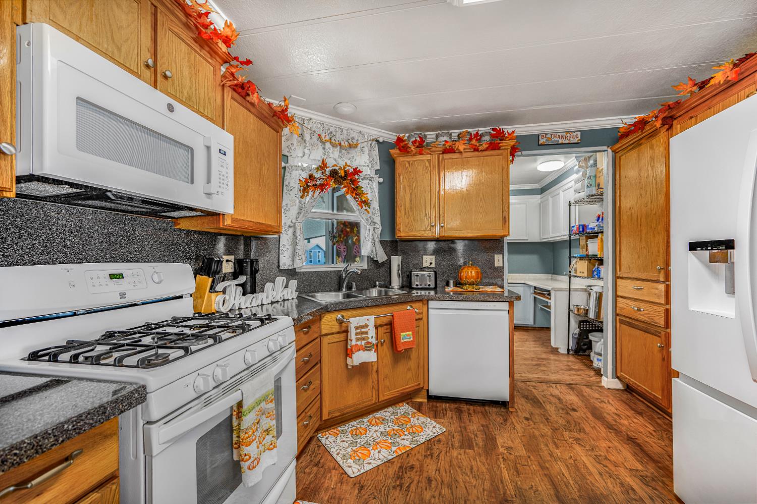 1551 6Th Avenue Dr #145, Kingsburg, CA 93631