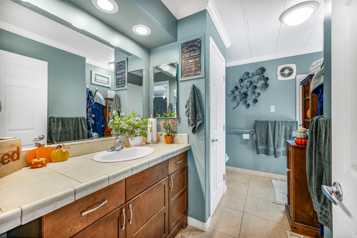 1551 6Th Avenue Dr #145, Kingsburg, CA 93631